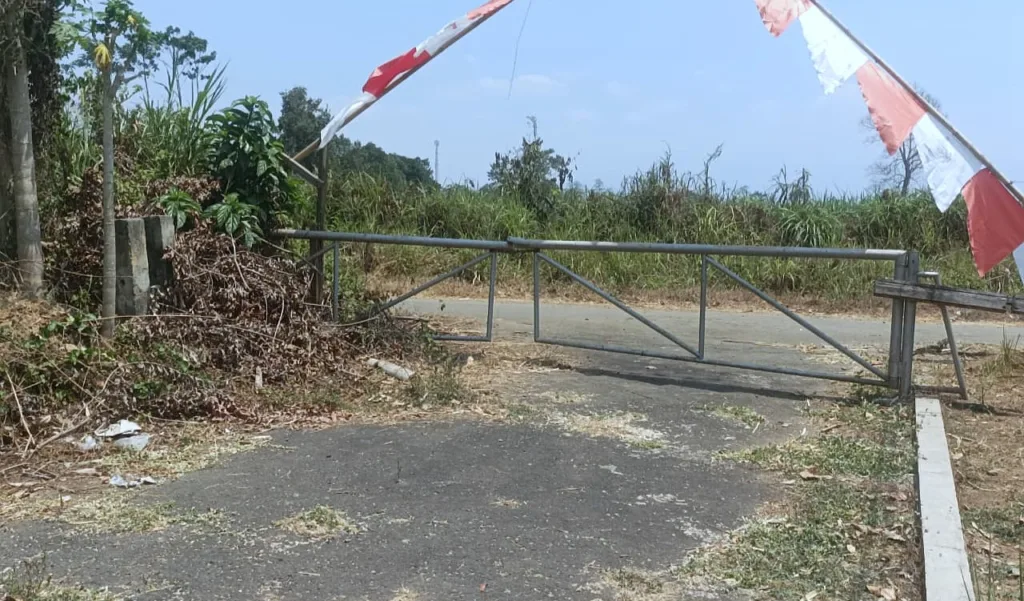 Foto: Redaksi Kabar Mbois (Lokasi aksi pembacokan pria Madyopuro di kawasan Jalan Palmerah XV Kecamatan Kedungkandang Kota Malang, yang tampak sepi Minggu (30/8/2026) kemarin.)