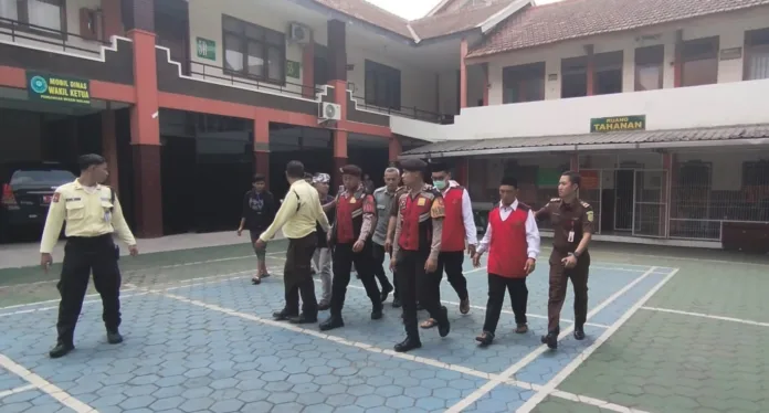 Foto: Istimewa (Terdakwa pembunuhan mahasiswi UMM yakni mantan anggota Polri Bripka Agus dan Suyitno yang dijatuhkan vonis oleh majelis hakim PN Malang, Rabu (23/9/2026) siang.)