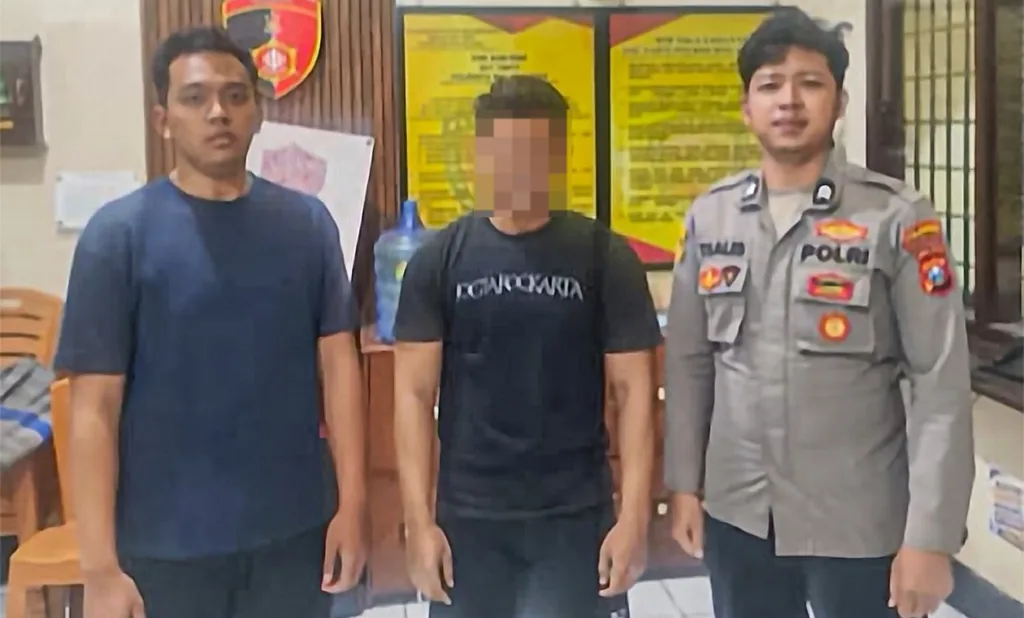 Satreskrim Polresta Malang Kota menetapkan AI (28), warga Pakisaji, Kabupaten Malang, sebagai tersangka kasus dugaan kekerasan seksual terhadap KM (26), seorang mahasiswa asal Buleleng, Bali.