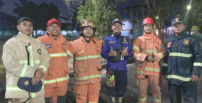 Karhutla di Kawasan Bromo, PMK Kota Malang Kerahkan Enam Personel ke Pos Jemplang