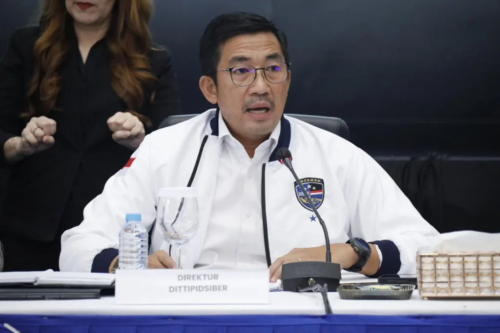 Bareskrim Bongkar Live Streaming Pornografi di TikTok dan Tevi, Enam Tersangka Diamankan