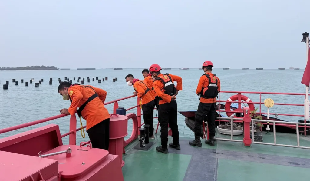 7 SRU Dikerahkan, Pencarian 8 Orang Termasuk Wartawan Penumpang Speed Boat di Selat Sunda Hingga di Hari Kedua Masih Nihil