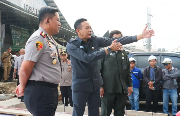 Polresta Malang Kota Kawal Penataan PIG, Fokus Pada Keamanan dan Cegah Penumpukan Kendaraan di Pintu Keluar Pasar