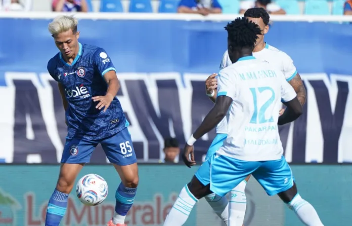 Arema FC Tanpa Dewangga di Derbi Jatim, Gustavo Henrique Siap Kembali Lawan Persik