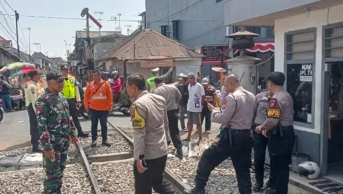 Perempuan Tanpa Identitas Tewas Tertabrak KA Kertanegara di Perlintasan Pasar Kebalen Malang