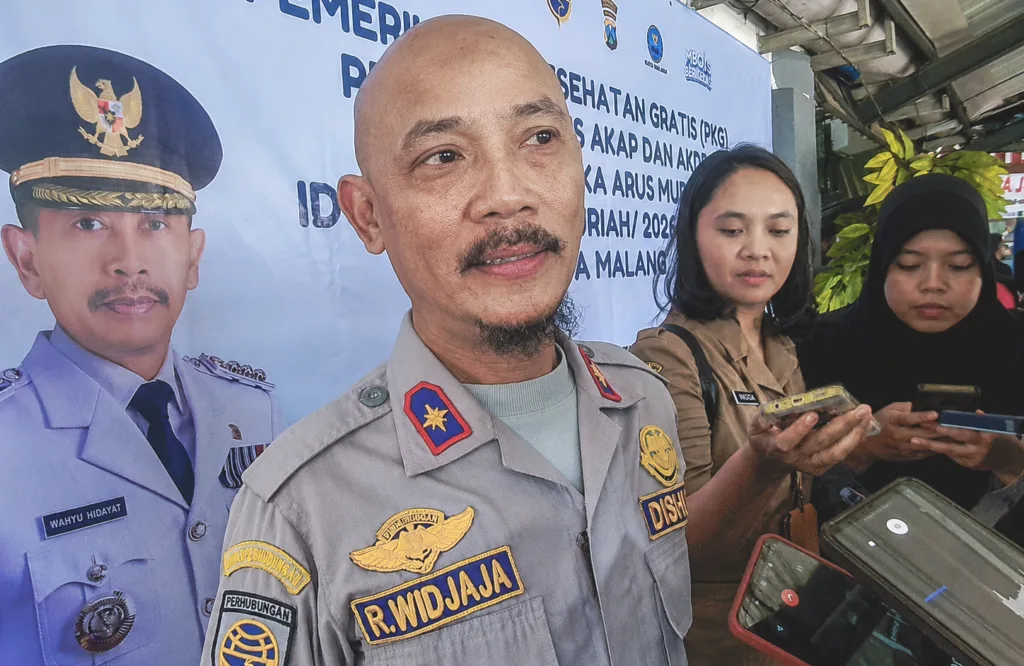 Wali Kota Malang Wahyu Hidayat menegaskan, pengoperasian angkot pelajar tetap harus mengutamakan standar keselamatan, kelayakan kendaraan dan kualitas pelayanan. Setiap armada maupun pengemudi harus terverifikasi untuk bisa memberikan layanan