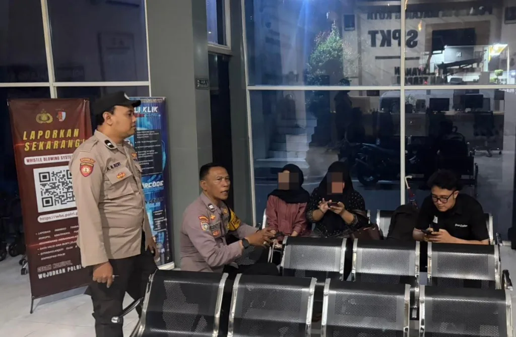 Gerak cepat petugas Polsek Sukun dan Polresta Malang Kota menanggapi laporan dugaan pelecehan seksual di Pisangcandi Sukun Kota Malang, Selasa (15/9/2026) malam. (Foto: Humas Polresta Malang Kota)