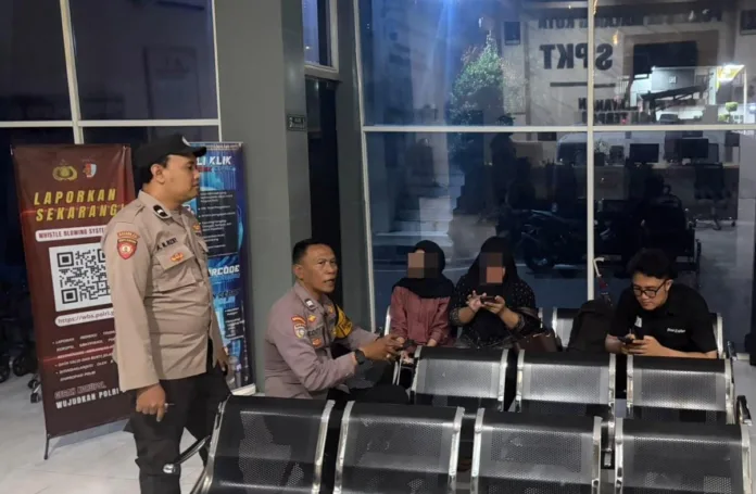 Gerak cepat petugas Polsek Sukun dan Polresta Malang Kota menanggapi laporan dugaan pelecehan seksual di Pisangcandi Sukun Kota Malang, Selasa (15/9/2026) malam. (Foto: Humas Polresta Malang Kota)