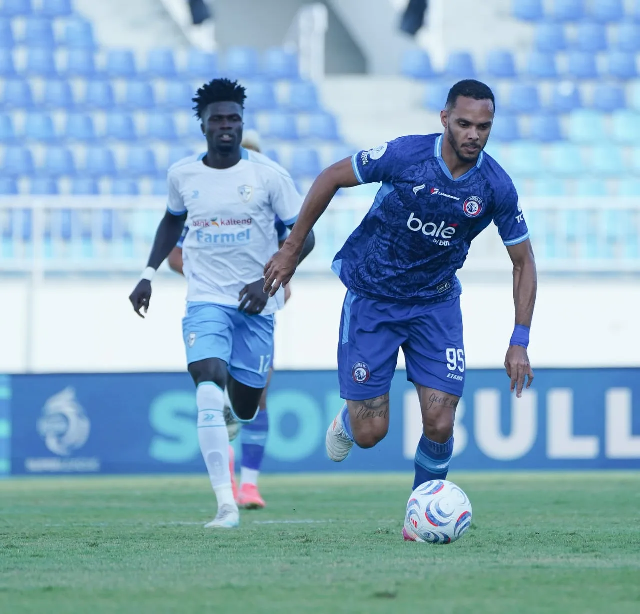 Meski menelan kekalahan 0-4, Mundari tetap mengapresiasi perjuangan para pemain, khususnya pemain lokal yang dipromosikan dari Liga 2 untuk tampil di kompetisi kasta tertinggi