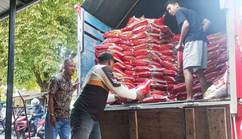 Tiga Pekan Langka, Beras Premium Sulit Ditemukan di Pasar Kota Malang