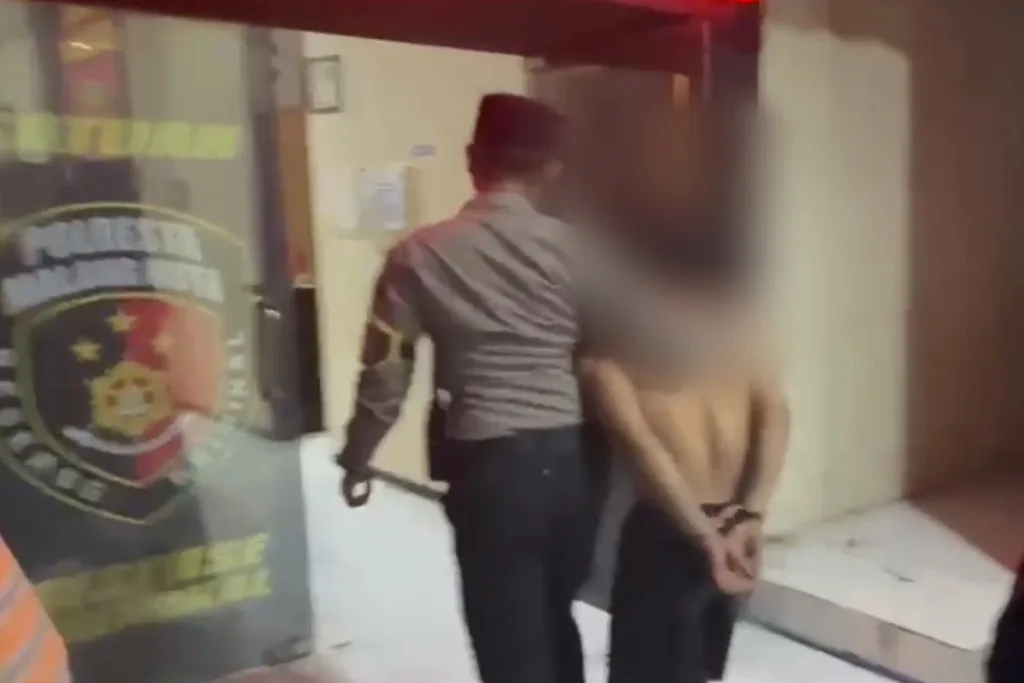 Terduga pelaku berinisial JS (23), warga Jabung, Kabupaten Malang, diduga membawa kabur Honda Scoopy milik Andrie Alfino (34) yang diparkir di depan rumah temannya
